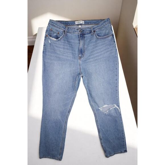Abercrombie & Fitch 90’s Straight Ultra High Rise Curve Love Blue Jeans Size 33 - Picture 1 of 9